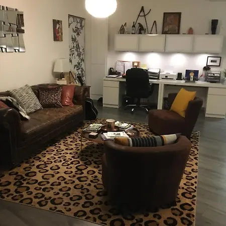 Les Halles D'hotes Bed & Breakfast