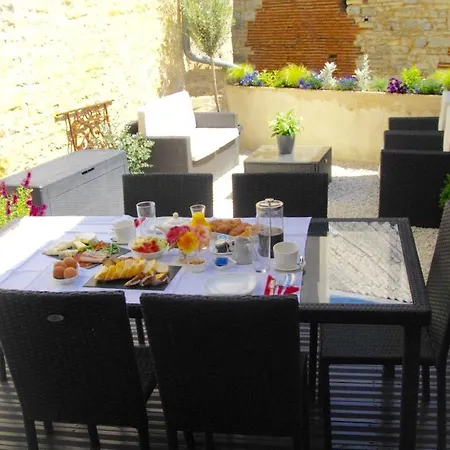 Bed & Breakfast Les Halles D'hotes